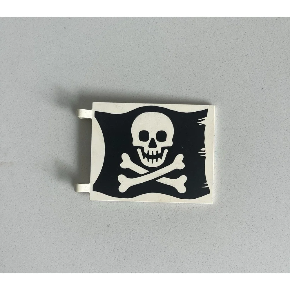 LEGO Flag 6 x 4 w/ Skull and Crossbones (Jolly Roger) Pirates 6285 6273 6286
